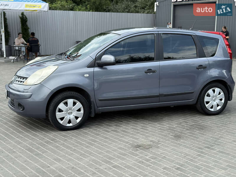 Хэтчбек Nissan Note 2008 в Киеве
