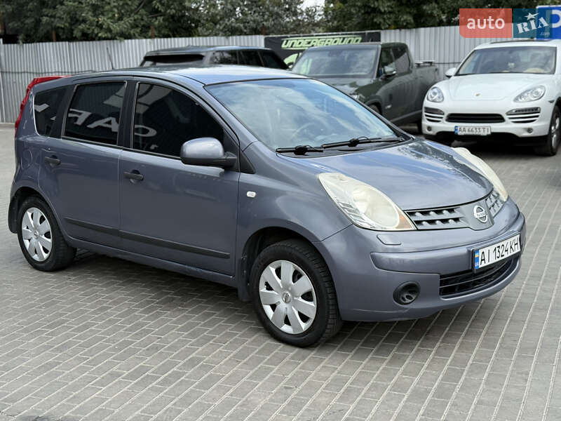 Хэтчбек Nissan Note 2008 в Киеве