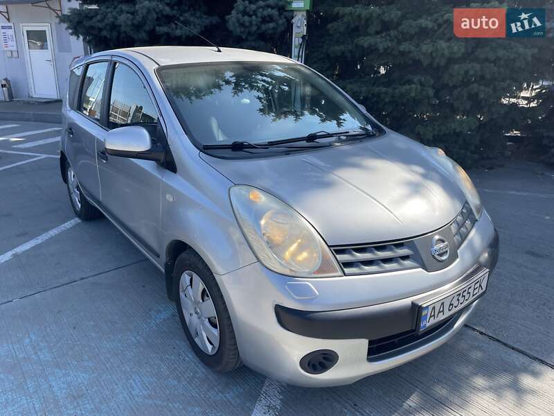 Хэтчбек Nissan Note 2006 в Киеве
