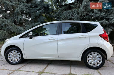 Хэтчбек Nissan Note 2015 в 