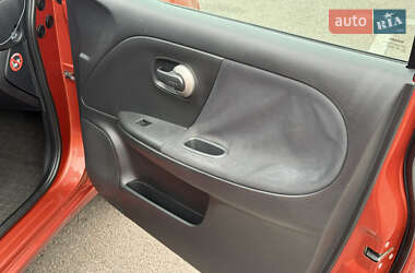 Хэтчбек Nissan Note 2007 в 