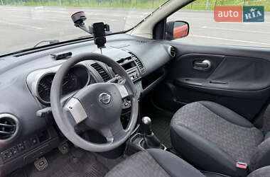 Хэтчбек Nissan Note 2007 в 