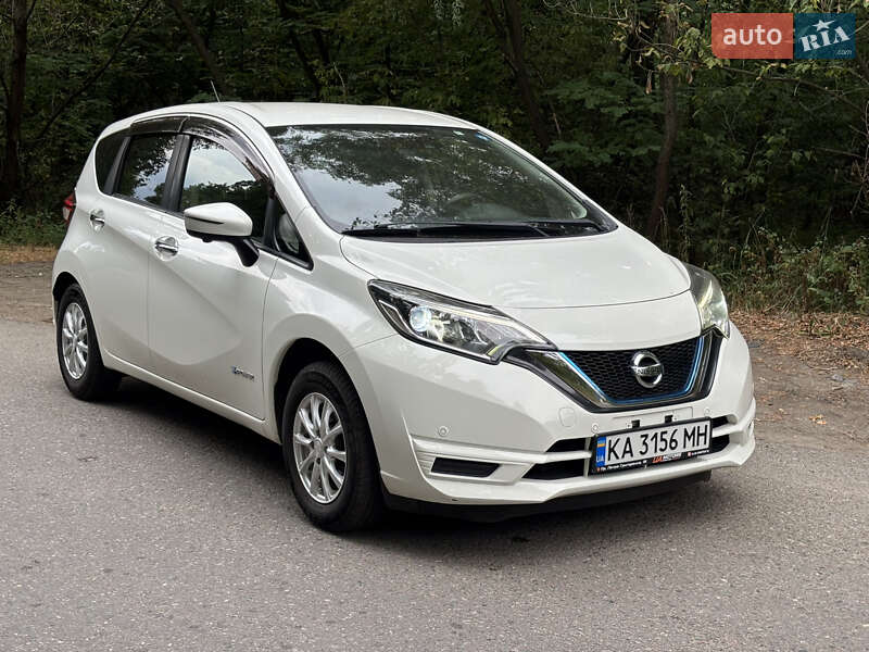 Хэтчбек Nissan Note 2018 в Киеве