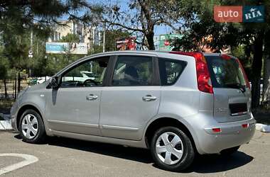 Хэтчбек Nissan Note 2008 в 