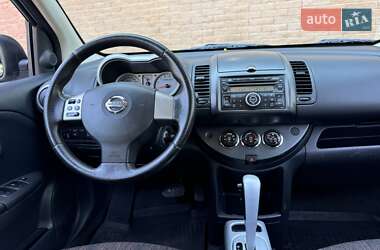 Хэтчбек Nissan Note 2008 в 