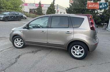 Хэтчбек Nissan Note 2011 в Львове