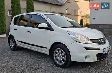 Хэтчбек Nissan Note 2011 в Хусте