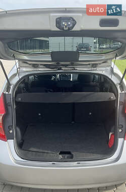 Хэтчбек Nissan Note 2014 в 