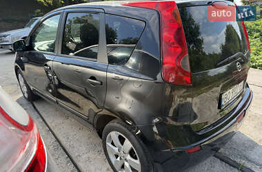 Хэтчбек Nissan Note 2006 в 