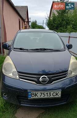 Хэтчбек Nissan Note 2011 в Дубровице фото Хэтчбек Nissan Note 2011 в Дубровице