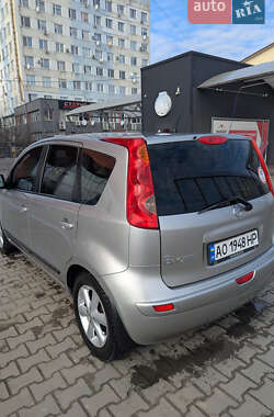 Хетчбек Nissan Note 2008 в Чернівцях