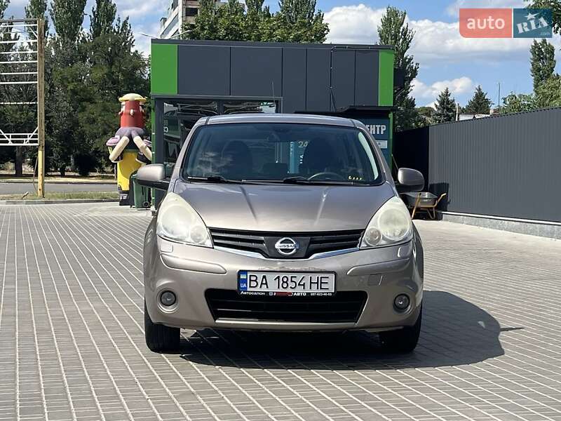 Nissan Note 2011
