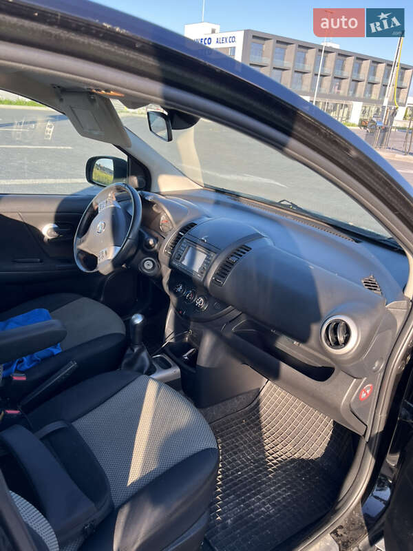 Хетчбек Nissan Note 2011 в Львові