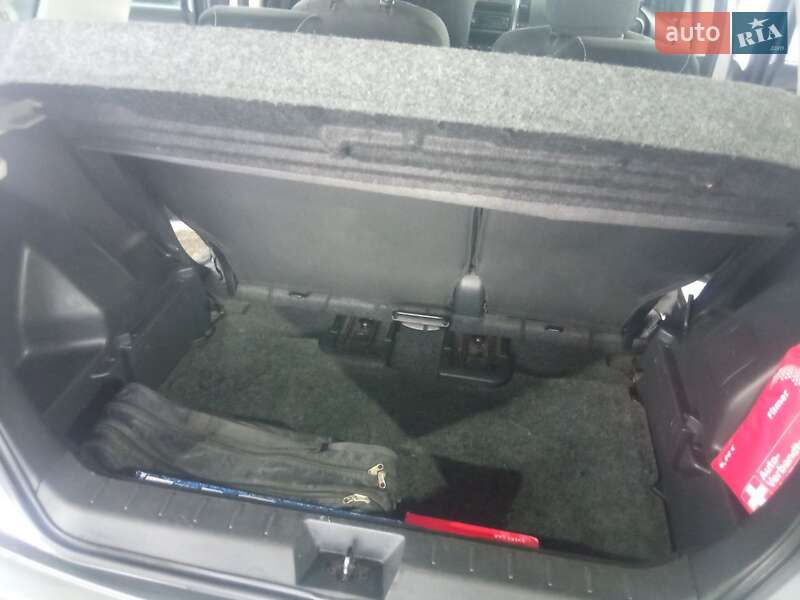 Хэтчбек Nissan Note 2013 в Ивано-Франковске