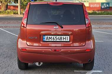 Хэтчбек Nissan Note 2007 в 
