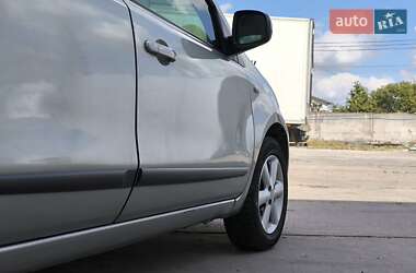 Хэтчбек Nissan Note 2008 в 