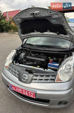 Хэтчбек Nissan Note 2008 в 