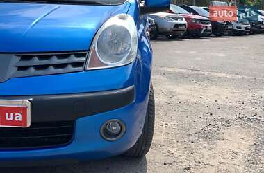 Хэтчбек Nissan Note 2006 в 