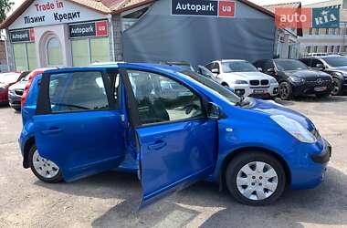 Хэтчбек Nissan Note 2006 в 