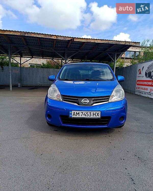 Хетчбек Nissan Note 2011 в Звягелі фото 3 Хетчбек Nissan Note 2011 в Звягелі
