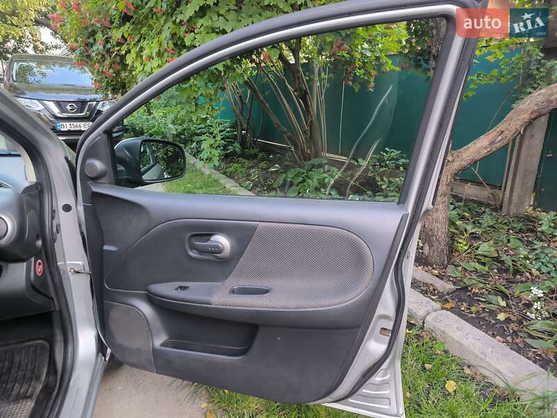 Хэтчбек Nissan Note 2008 в Гадяче