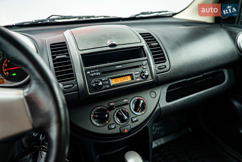 Хэтчбек Nissan Note 2007 в Киеве