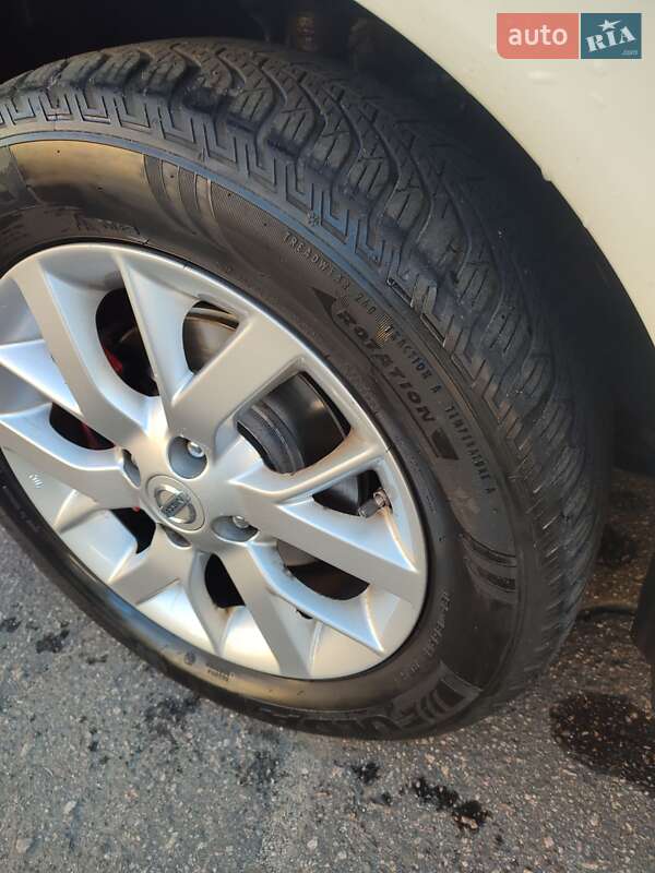 Хэтчбек Nissan Note 2015 в Краматорске