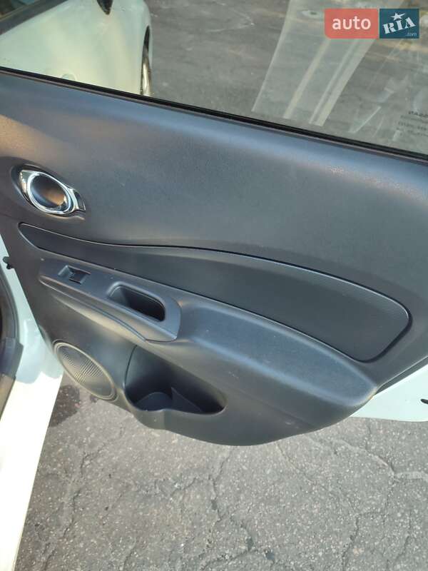 Хэтчбек Nissan Note 2015 в Краматорске