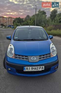 Хэтчбек Nissan Note 2006 в 