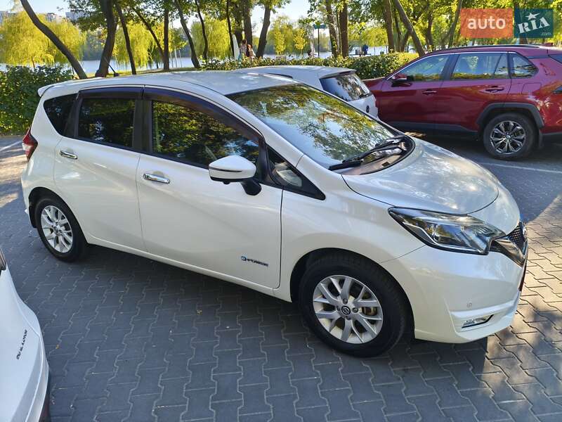 Хэтчбек Nissan Note 2018 в Киеве