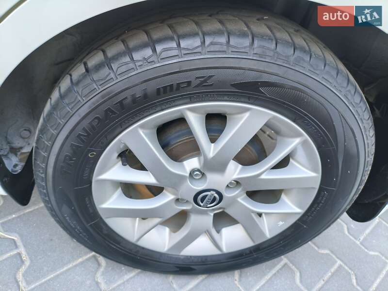 Хэтчбек Nissan Note 2018 в Киеве