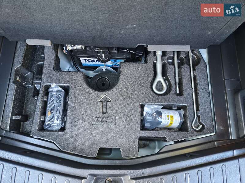 Хэтчбек Nissan Note 2018 в Киеве