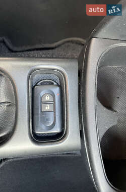 Хэтчбек Nissan Note 2007 в 