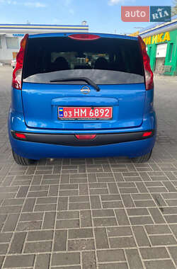 Хэтчбек Nissan Note 2006 в 
