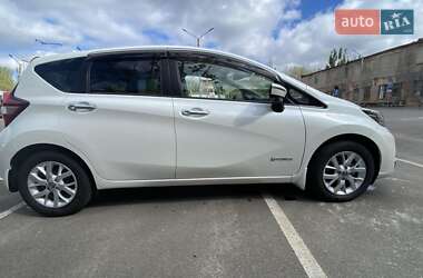 Хэтчбек Nissan Note 2018 в 