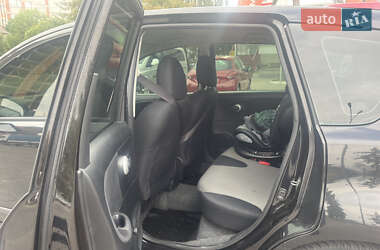 Хэтчбек Nissan Note 2012 в 