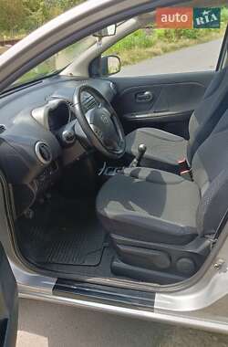 Хэтчбек Nissan Note 2008 в 