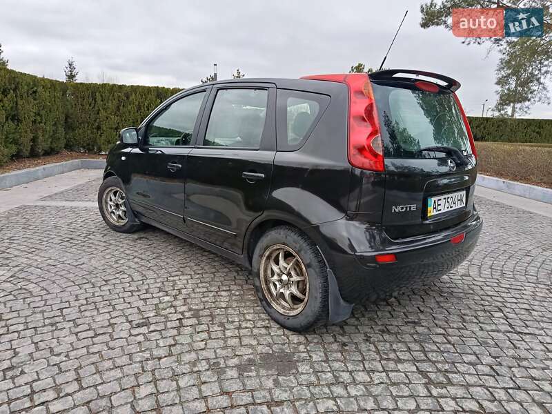 Хэтчбек Nissan Note 2007 в Павлограде