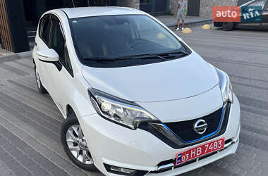 Хэтчбек Nissan Note 2017 в 
