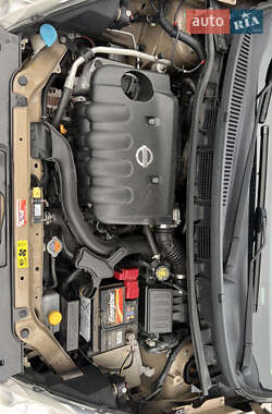 Хэтчбек Nissan Note 2009 в 