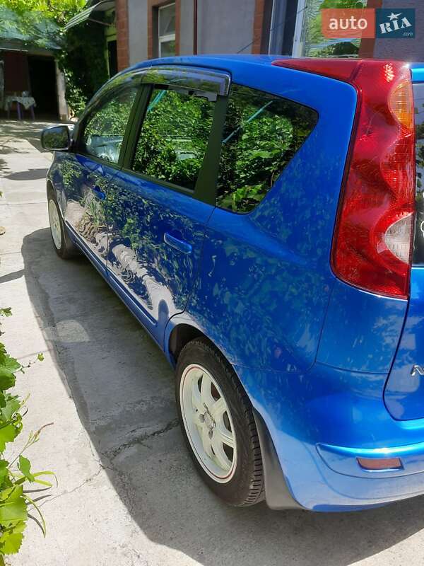 Хэтчбек Nissan Note 2006 в Белгороде-Днестровском