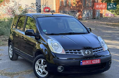 Хэтчбек Nissan Note 2006 в Полтаве