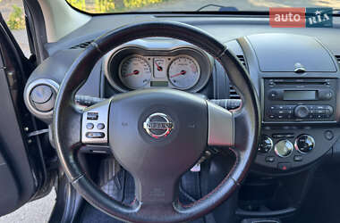 Хэтчбек Nissan Note 2006 в 