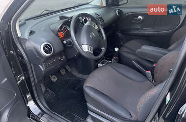 Хэтчбек Nissan Note 2009 в 