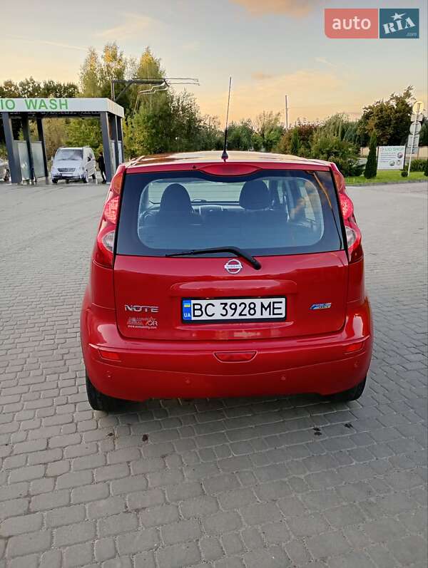 Хетчбек Nissan Note 2010 в Самборі