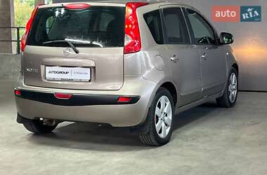 Хэтчбек Nissan Note 2007 в 