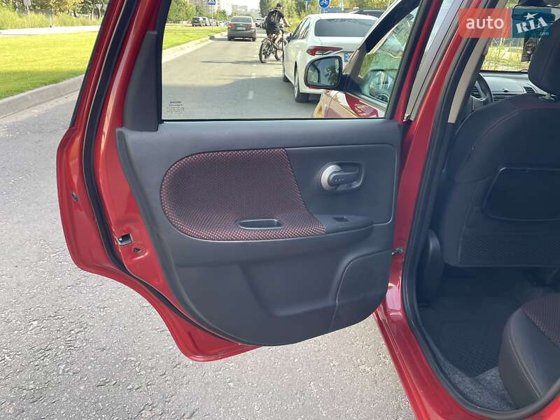 Хэтчбек Nissan Note 2008 в Киеве