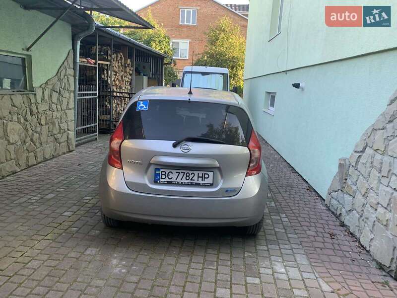 Хетчбек Nissan Note 2016 в Львові