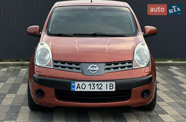 Хэтчбек Nissan Note 2007 в 