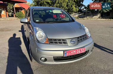Хэтчбек Nissan Note 2008 в 